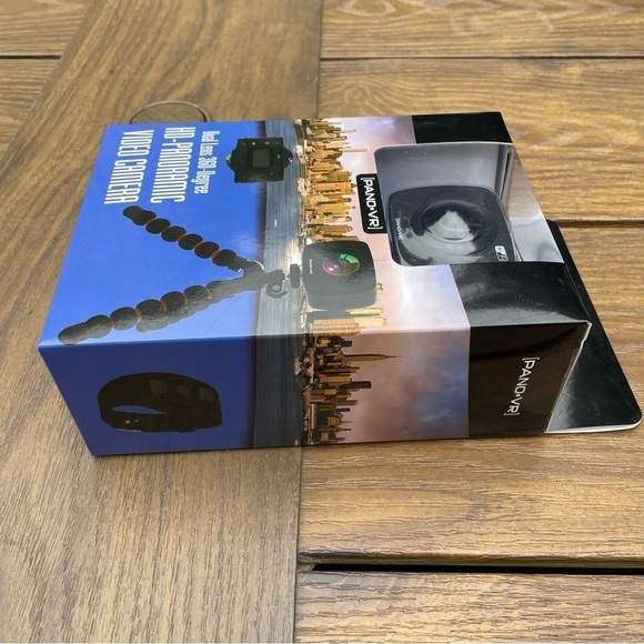 PanoVR 360-Degree Dual Camera with 1080p HD Video Recording dual lens - Picture 4 of 10